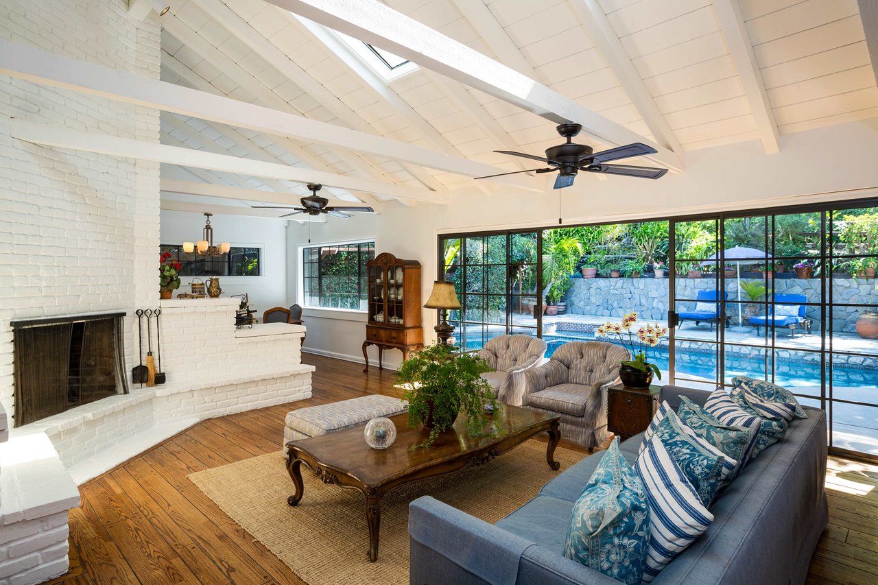 Considerable Country Retreat in the Canyon