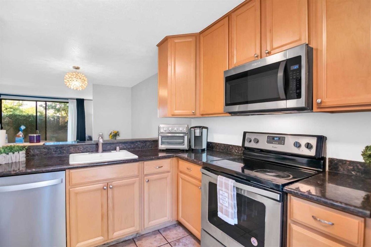 895 E Woodside Lane Unit 2