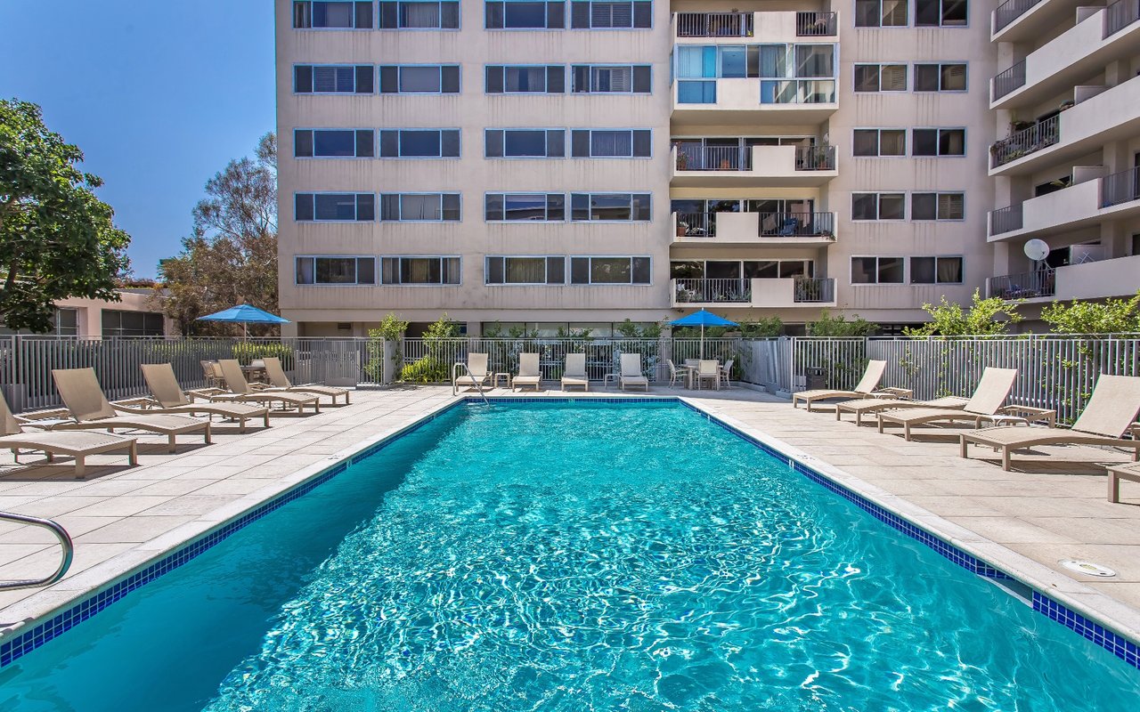 10450 Wilshire #11J