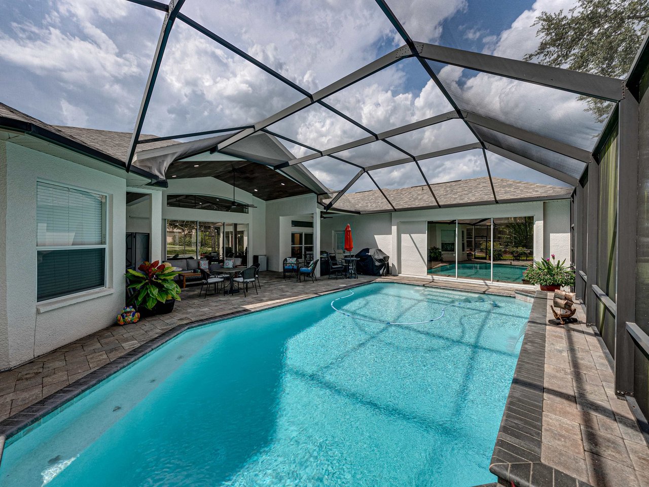13228 THOROUGHBRED DR