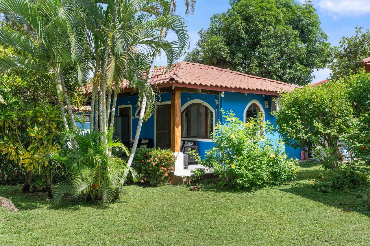 Casa de Cangrejo 401 AB, Villaggio II | Near the Coast Condominium For Sale in Playa Potrero
