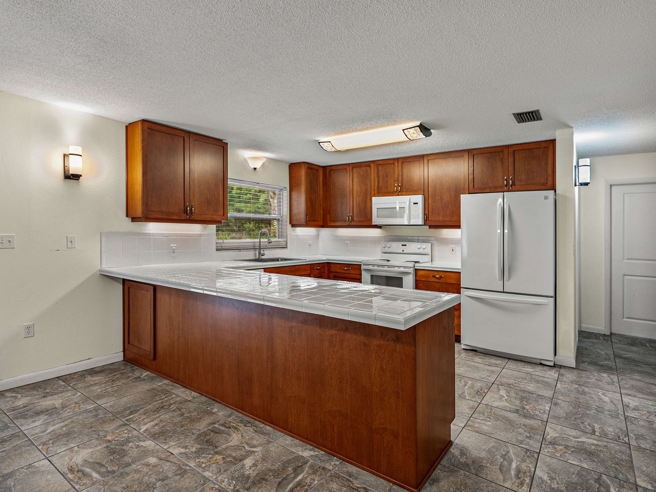 18240 MOUNT OLIVE DR