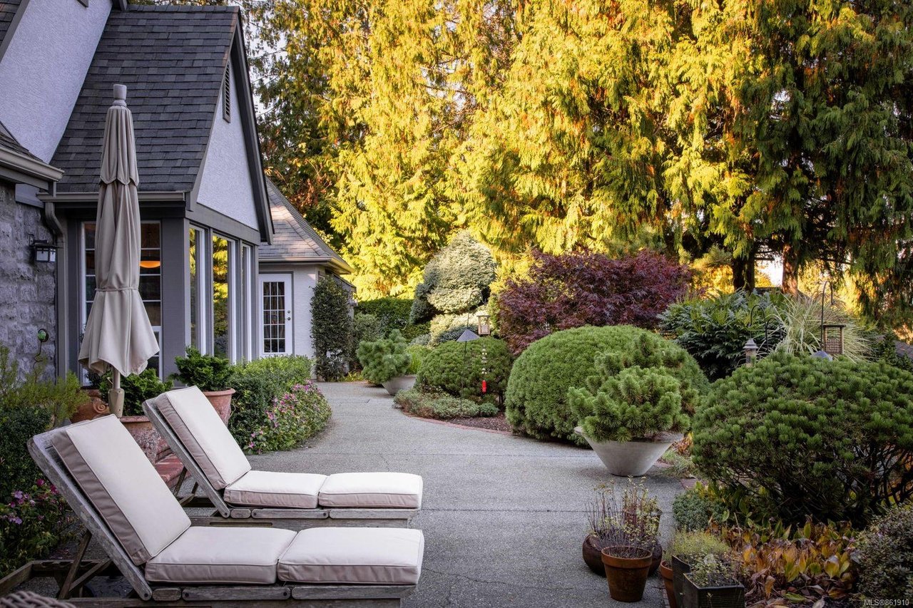 4349 Kingscote Rd, Cobble Hill