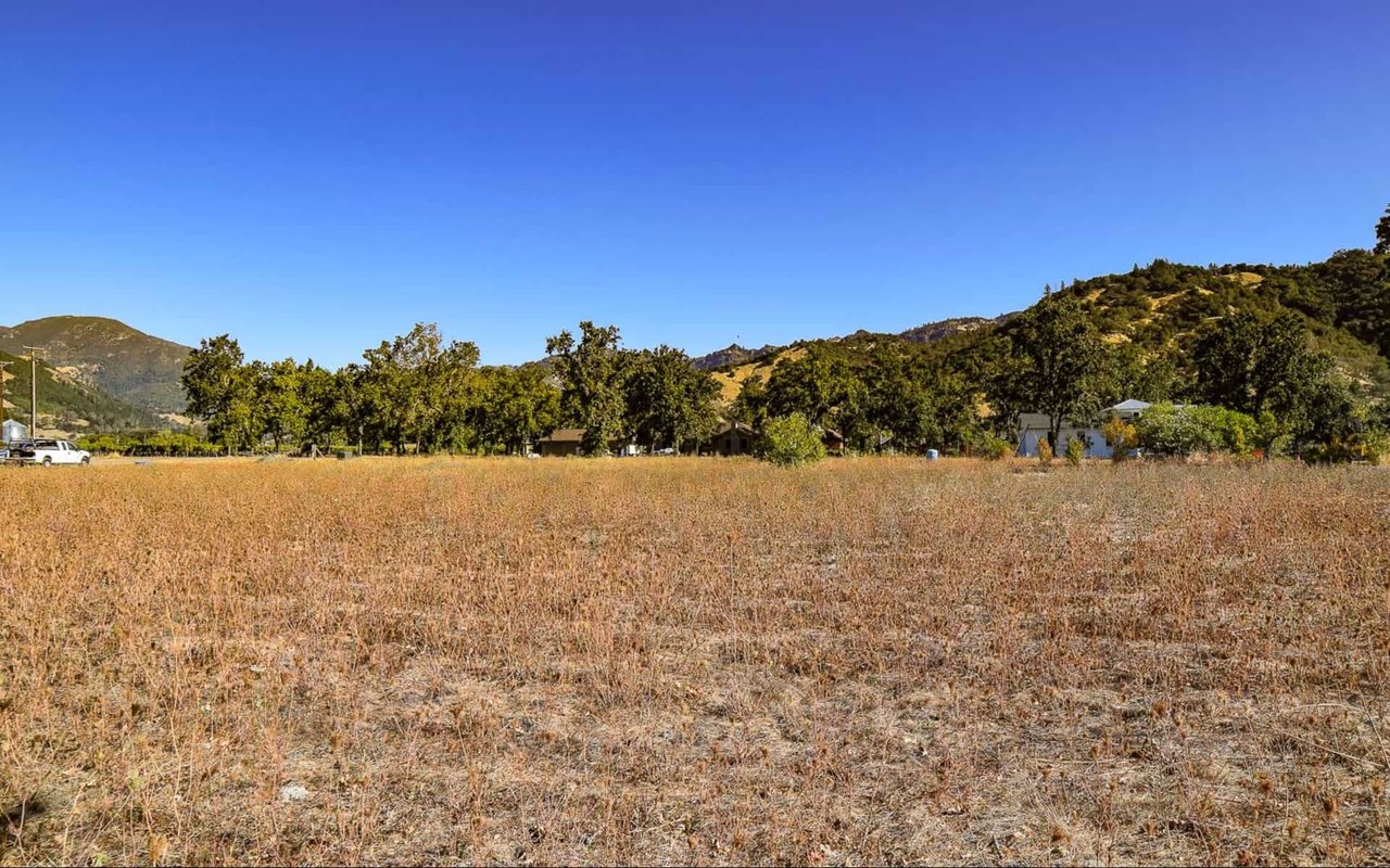 Premium One Acre Estate Site - SOLD