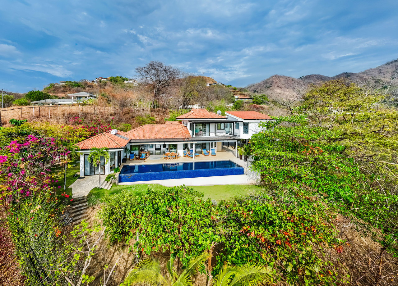 Casa Amor De La Vida | OceanView Estate with Ample Privacy in Gated Community