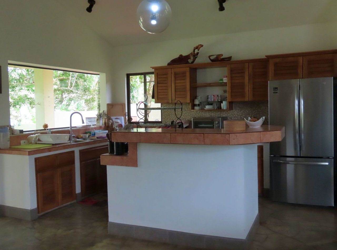 Modern Home with Guesthouse, Lake Arenal, Alajuela