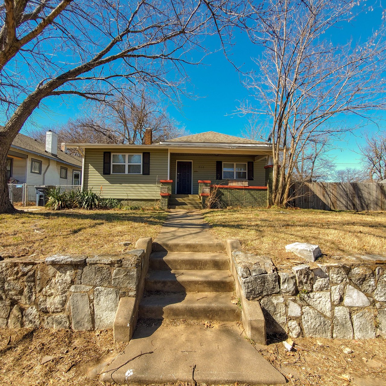 718 North Beard Ave