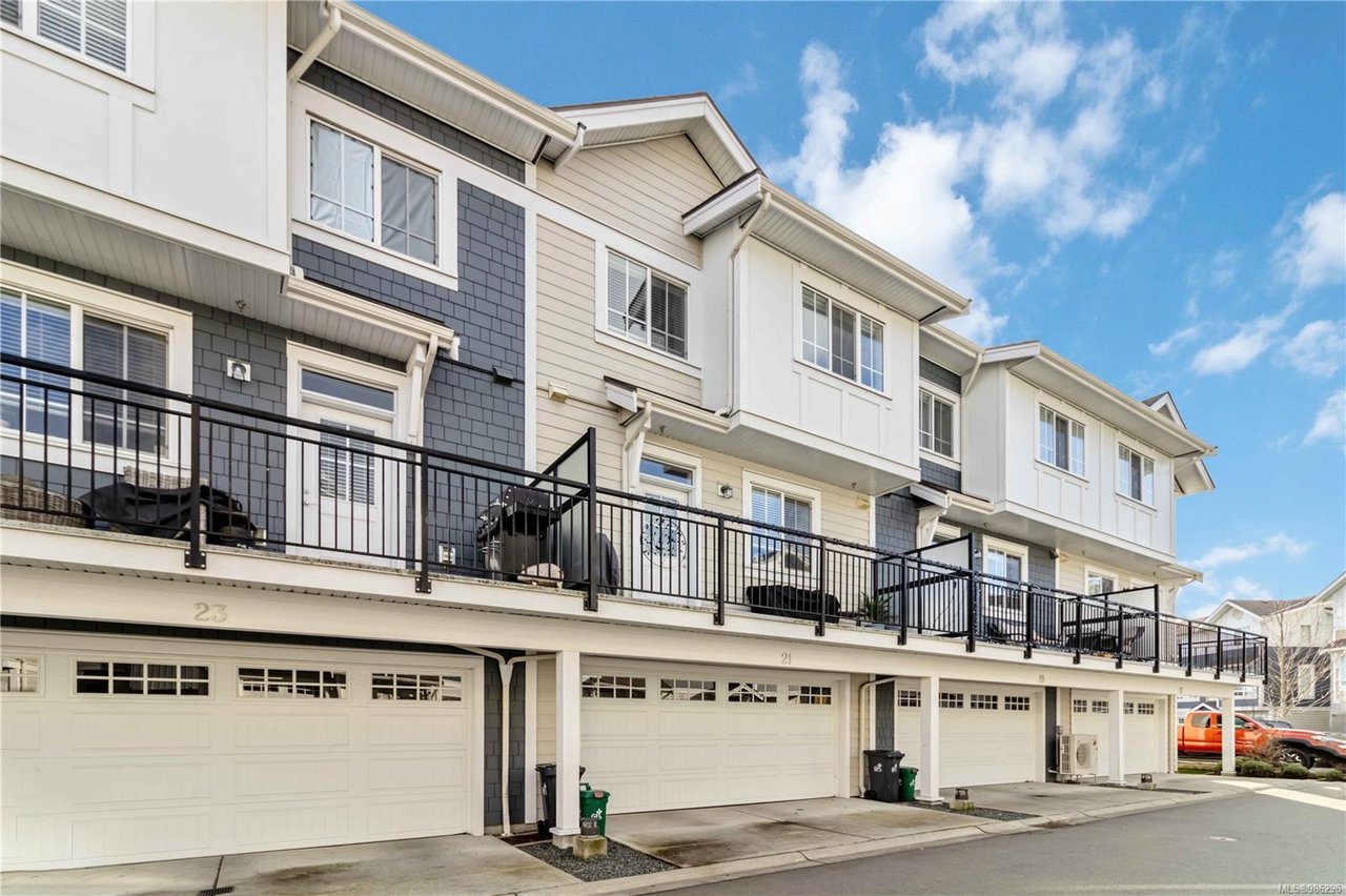 21-370 Latoria Blvd, Colwood