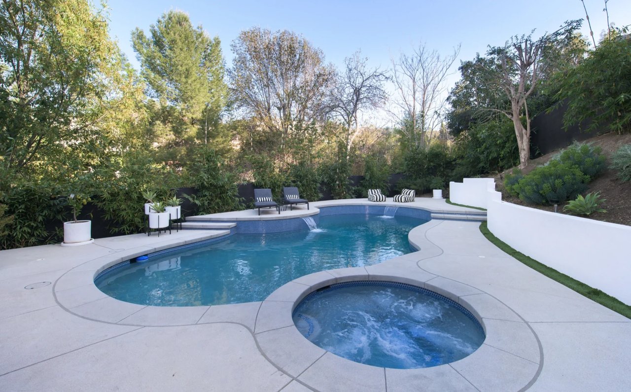 3901 ½ Ventura Canyon