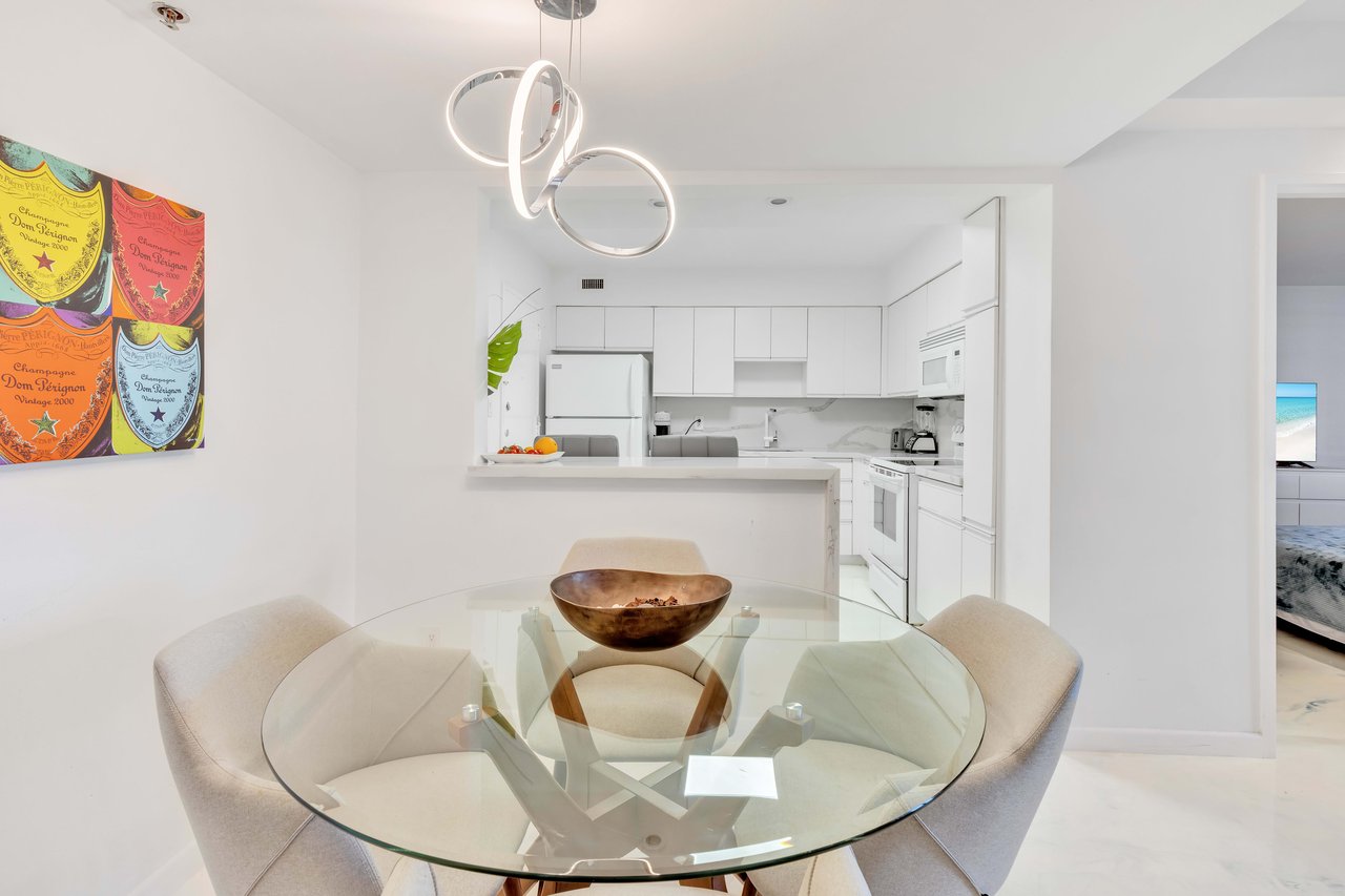 5161 Collins Ave #411 Miami Beach FL-33140