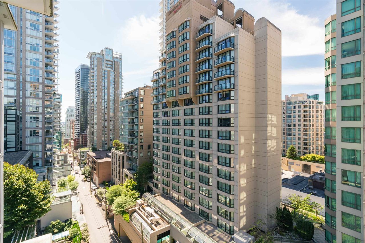 1101-1205 Howe St