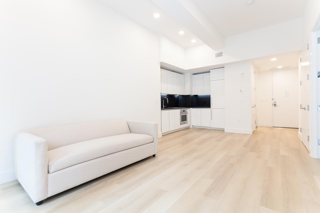 180 Water Street, Apt M6