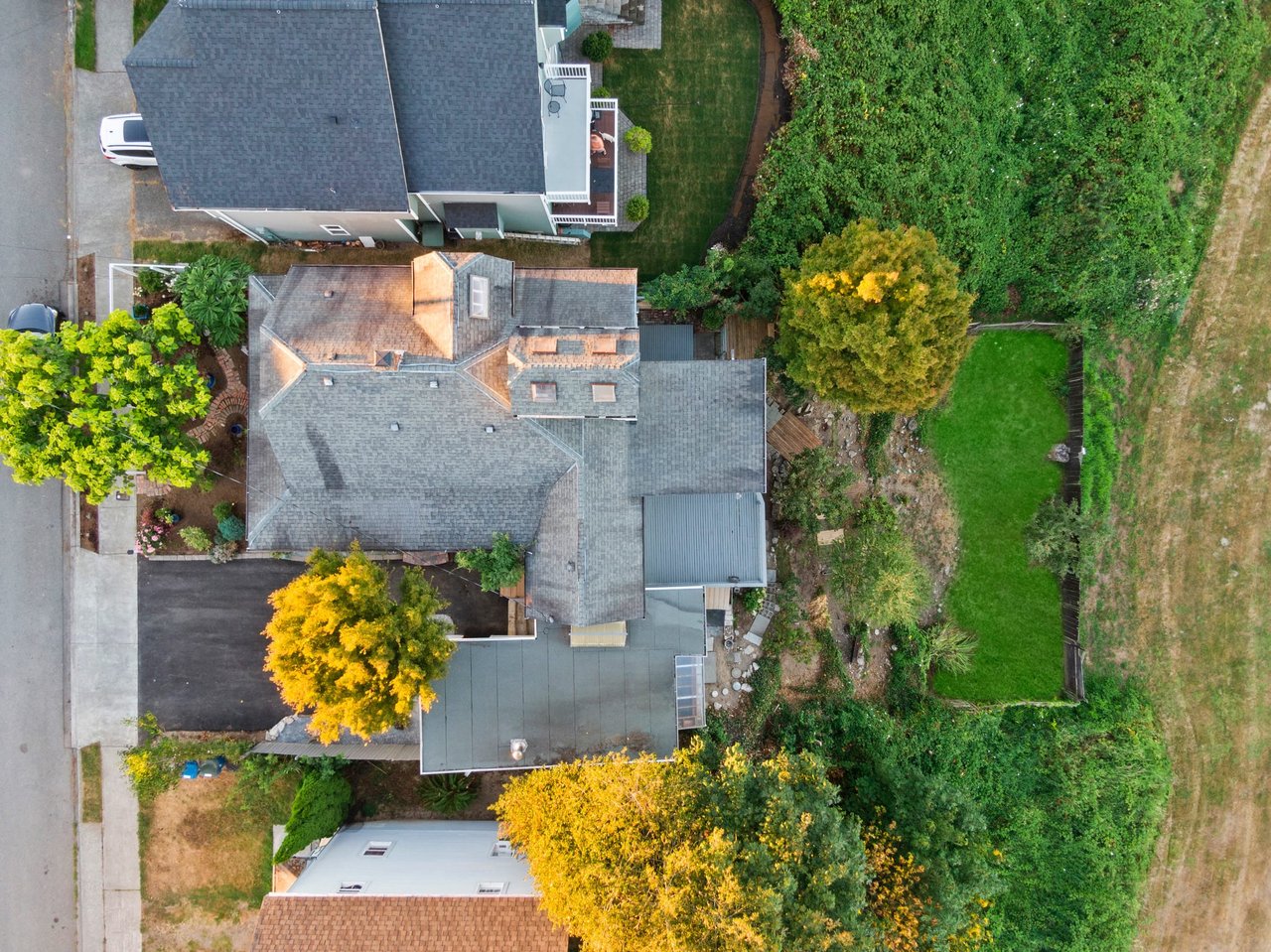 65 Pine Ave 