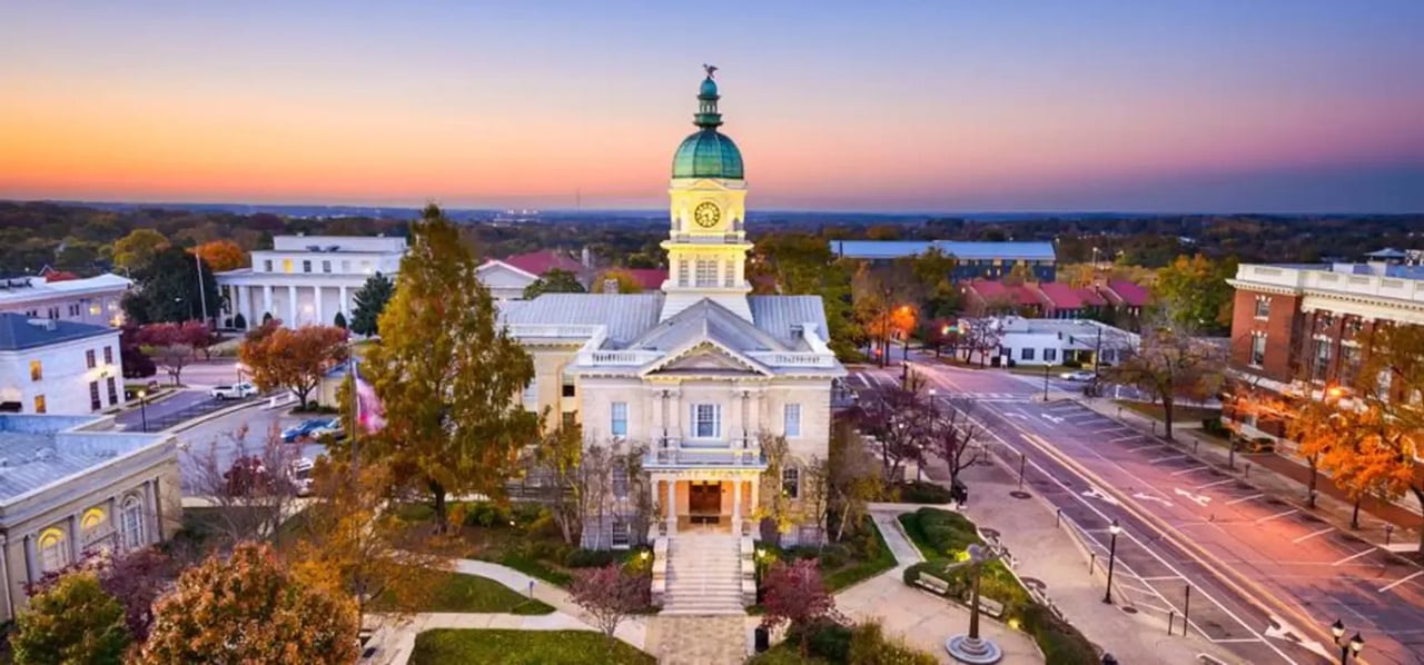 Moving to Athens? Here's How to Choose the Right Neighborhood for Your Life