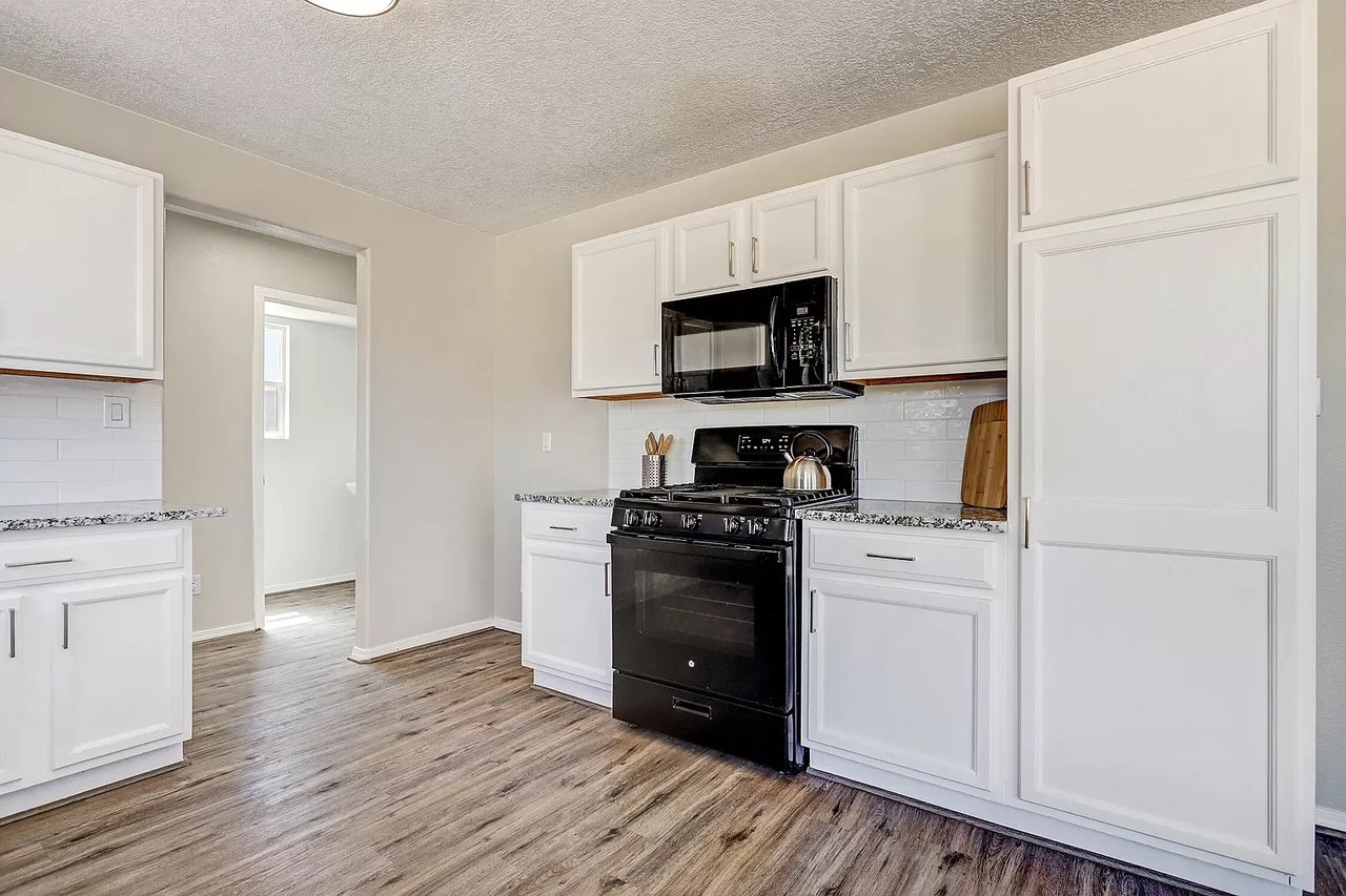 33 Violeta Place Los Lunas