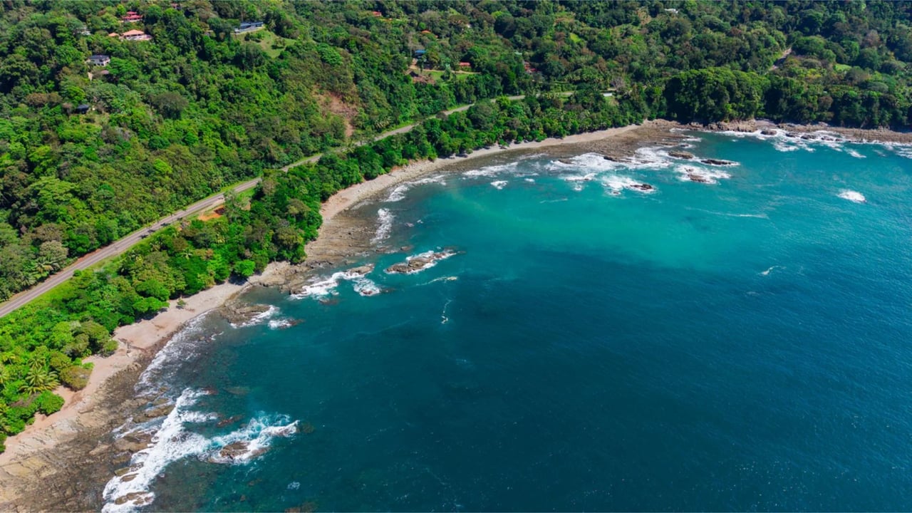 Solar Powered Coastal Luxury Estate, Dominical, Puntarenas