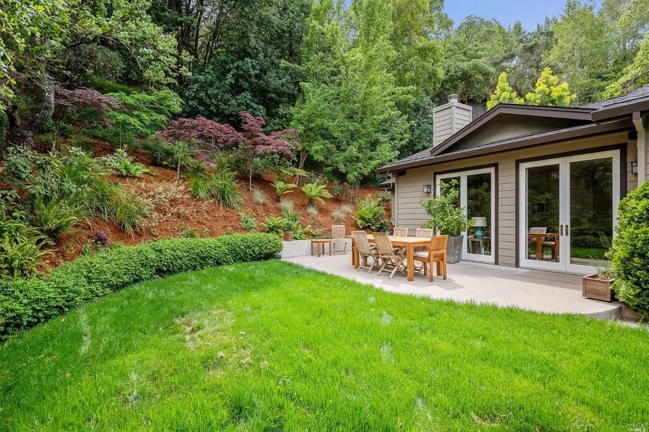 23 Vine Avenue