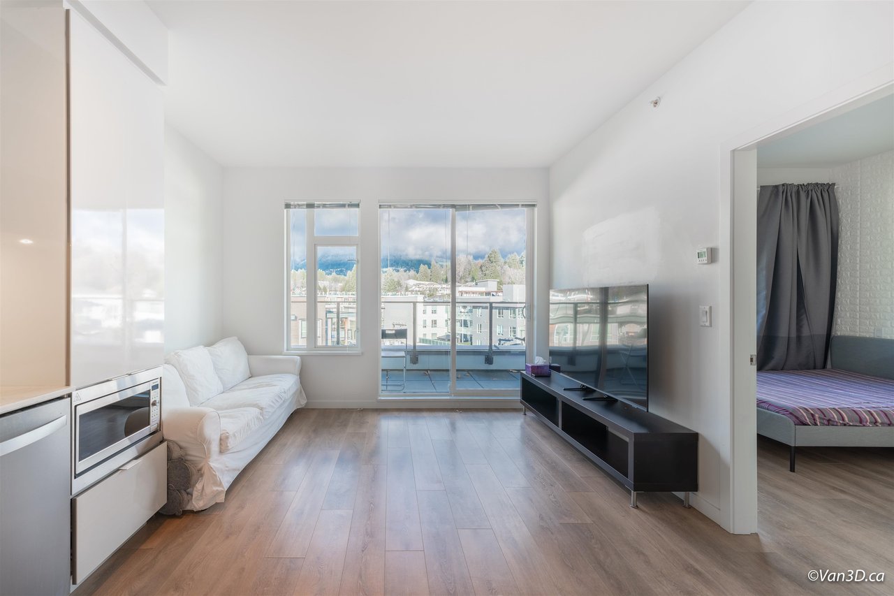 501-725 Marine Dr