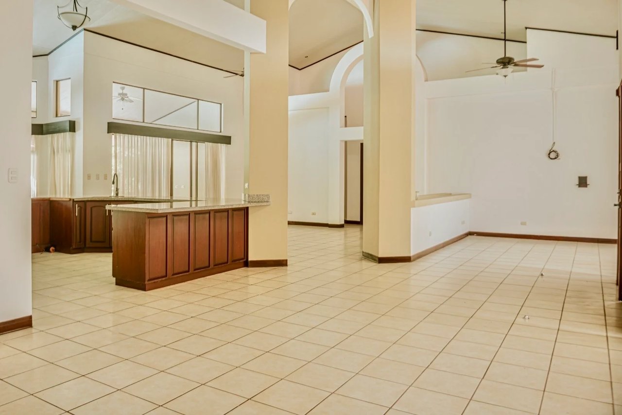 Tropical Private Pool Estate, Alajuela