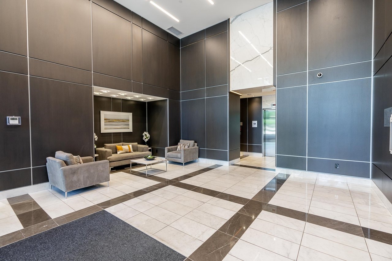 403-2388 Madison Ave