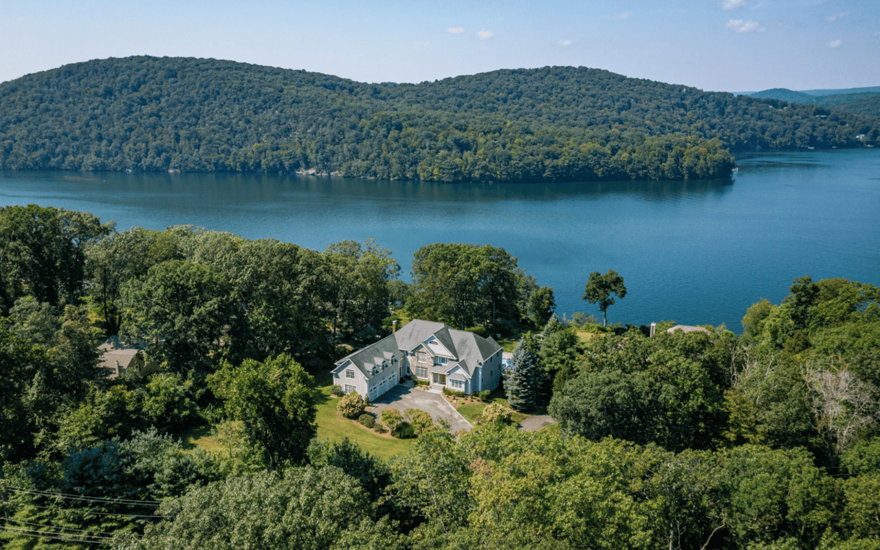 Living in Candlewood Lake