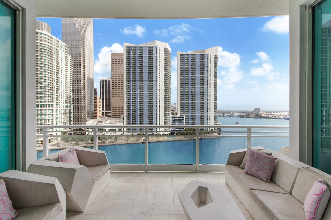 900 Brickell Key Boulevard Unit: 1102