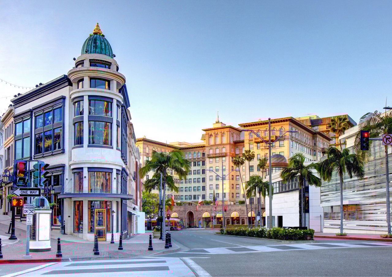 Living in Beverly Hills: The Pros and Cons