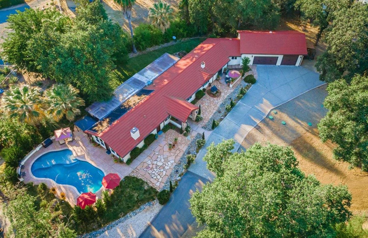 3443 Brennans Rd