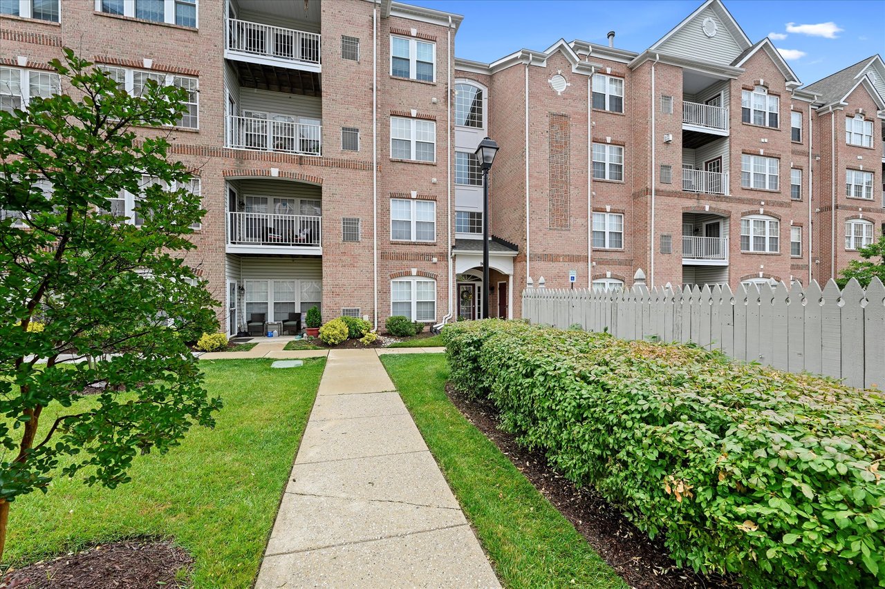 9606-B Amberleigh Lane