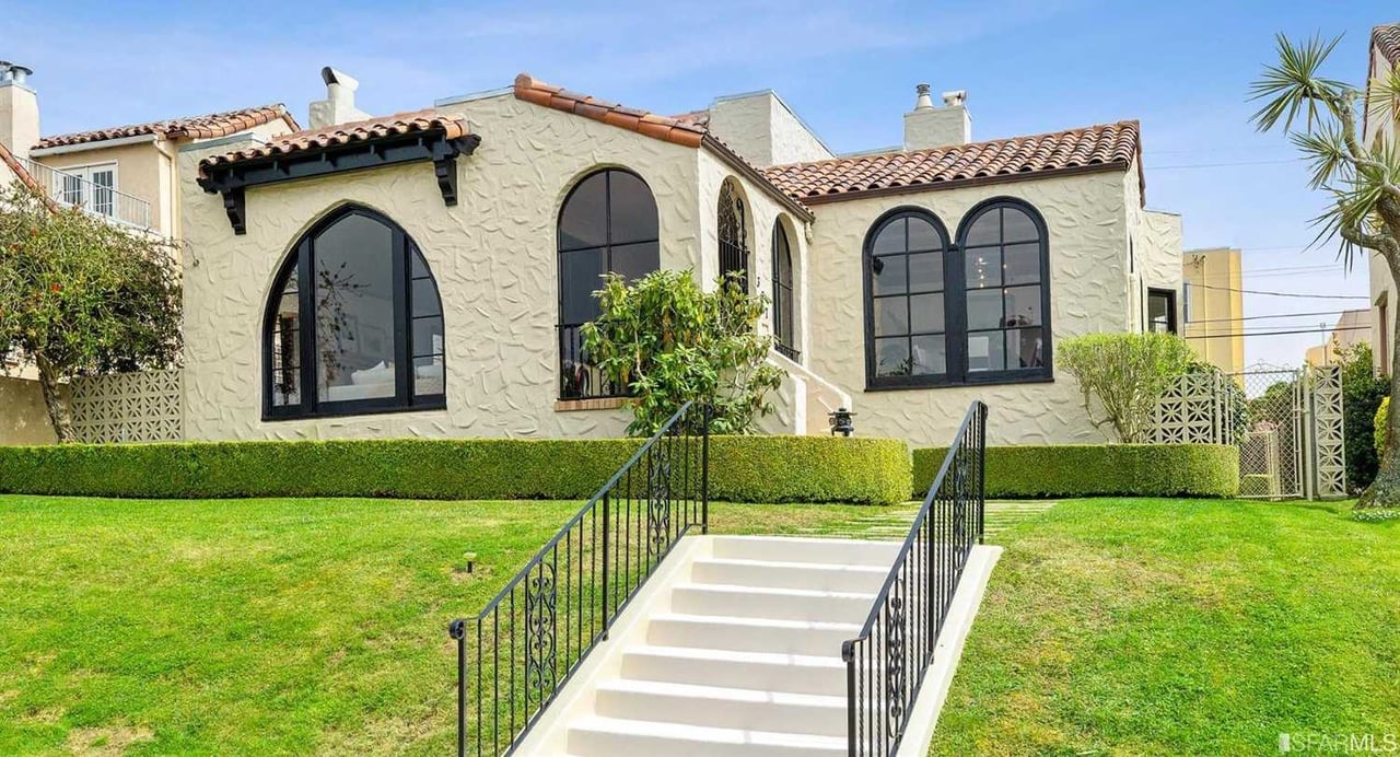 377 Santa Ana Avenue