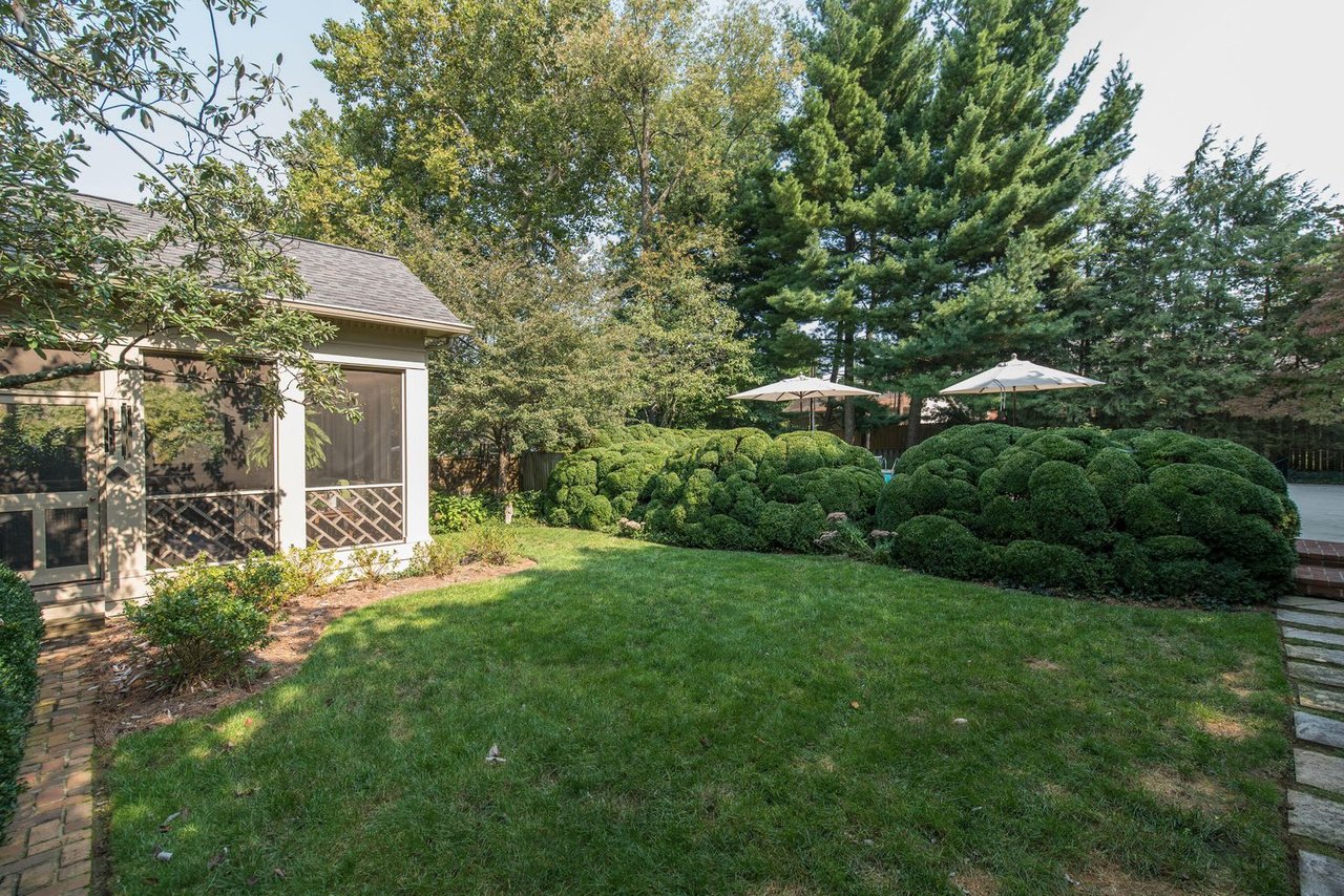 467 Woodlake Way