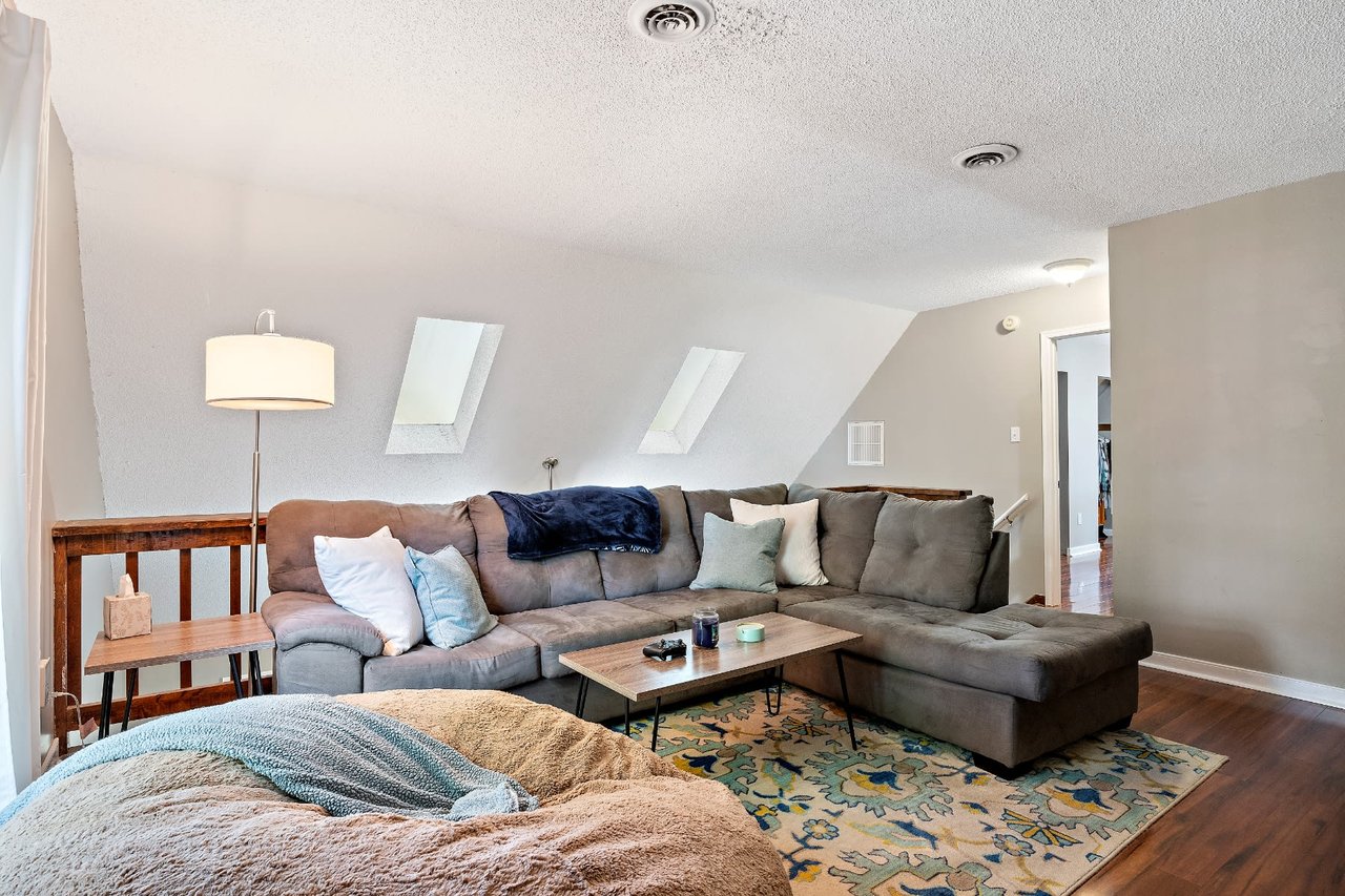 8914 Playground Circle