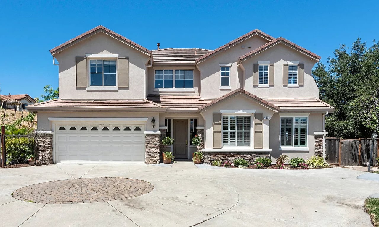 3800 Venus Ct