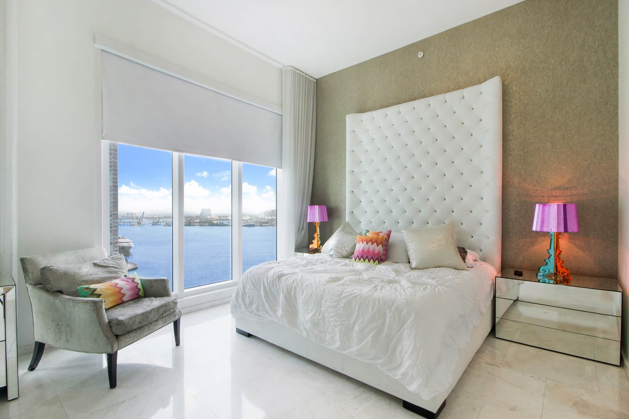 900 Brickell Key Boulevard Unit: 1102