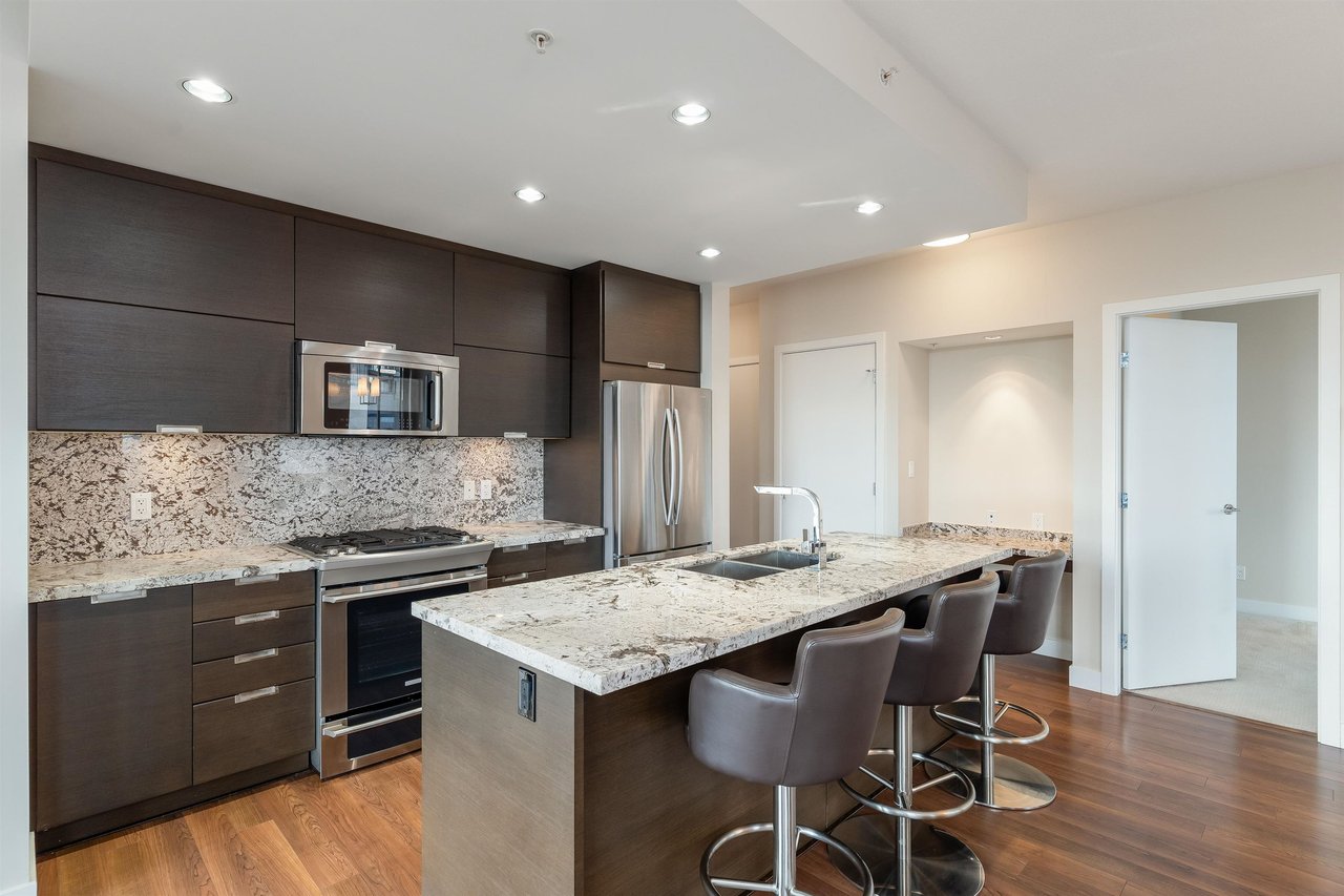 503-2077 Rosser Ave