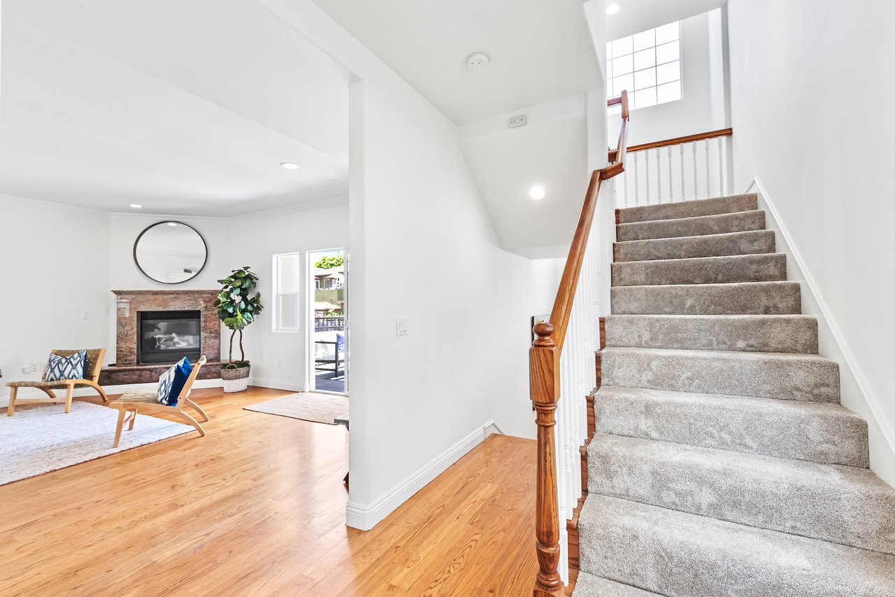 1042 7th Street