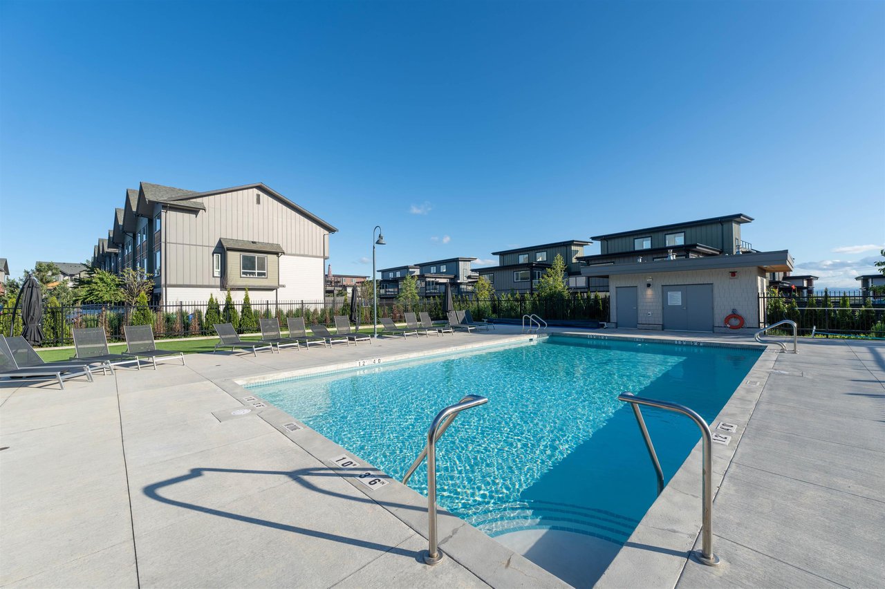 223-2499 Rabbit Dr