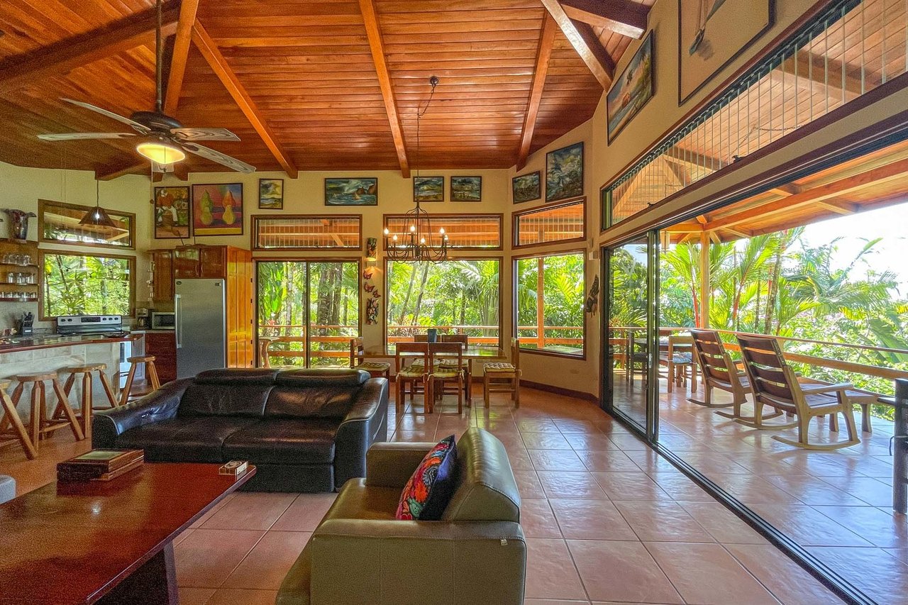 Lush Garden Multi Home Estate, Dominical, Puntarenas