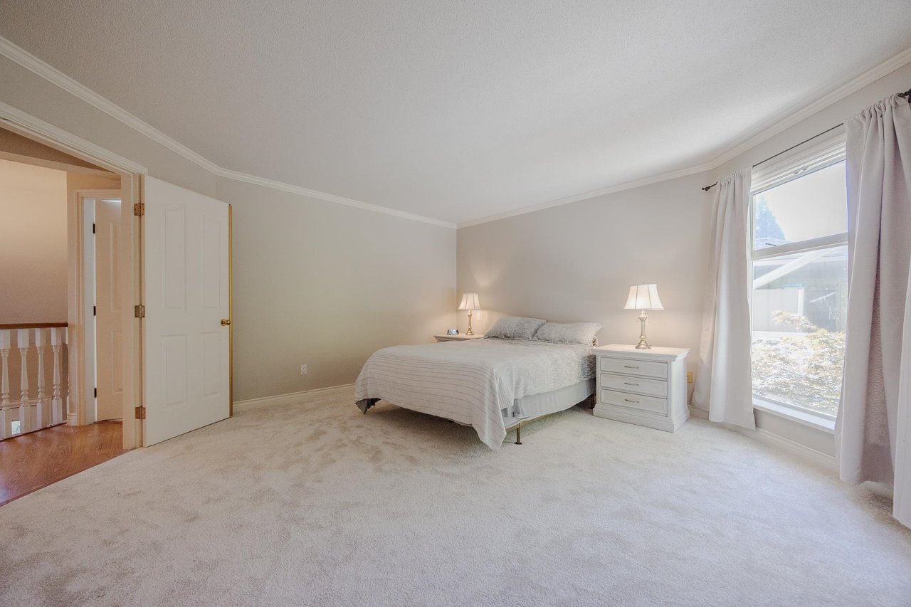 9621 161a St