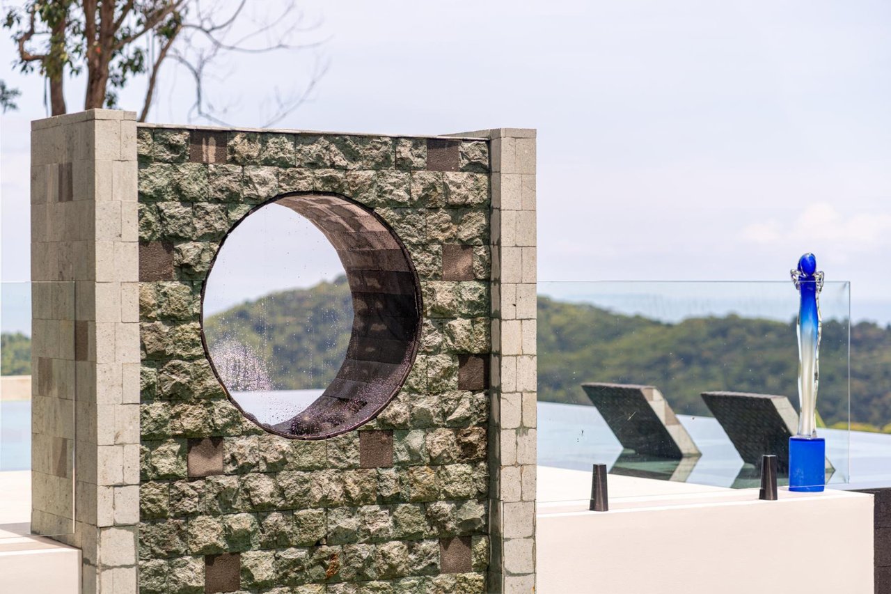 Private Solar Powered Ocean View Villa, Ojochal, Puntarenas