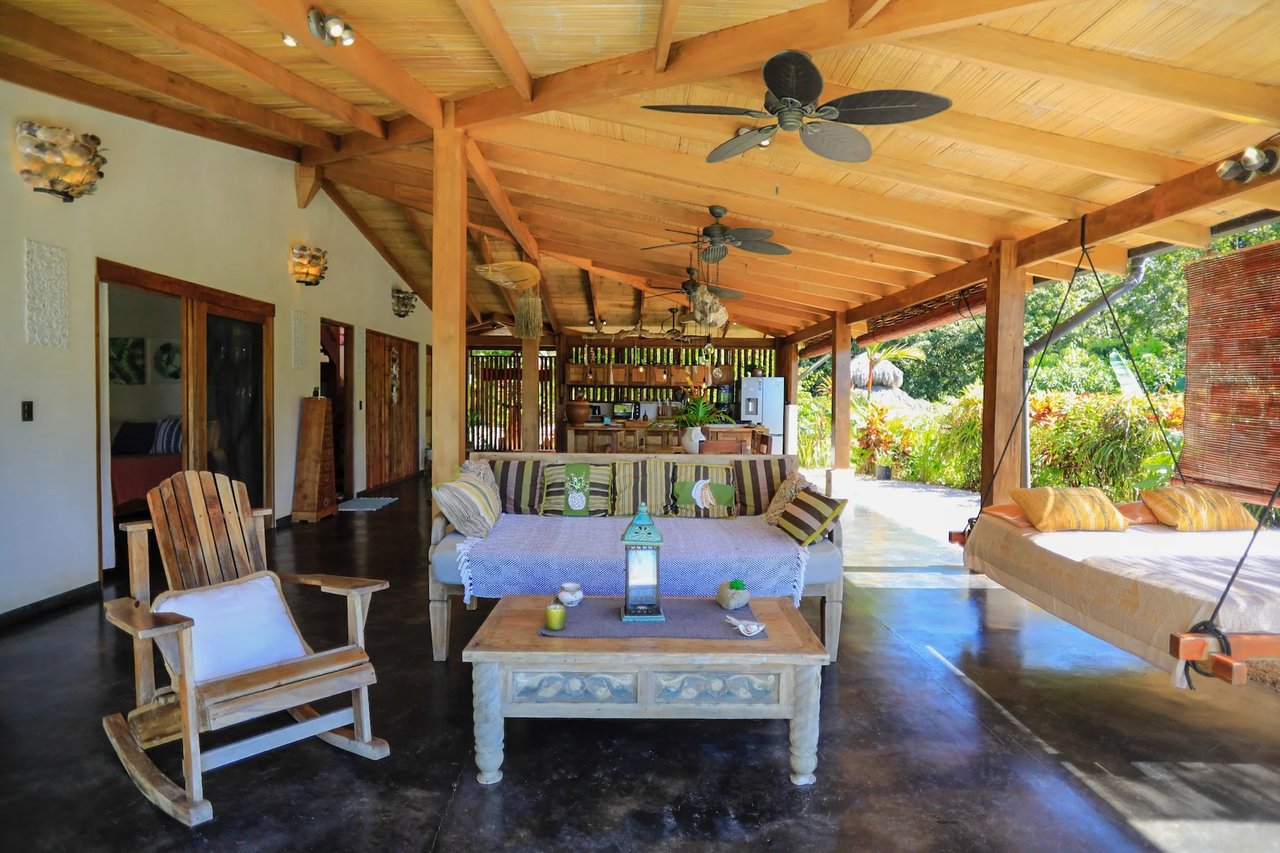 Balinese Vacation Rental Estate, Santa Teresa, Puntarenas