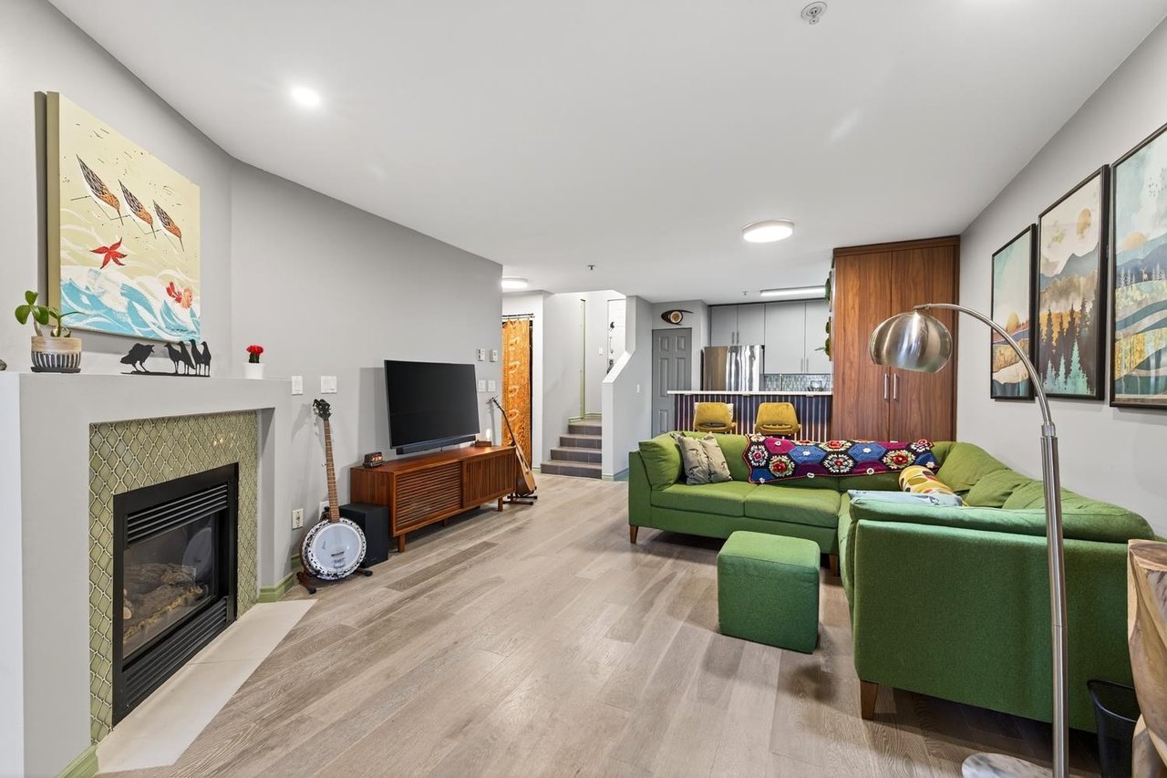 308-1688 E 4th Ave