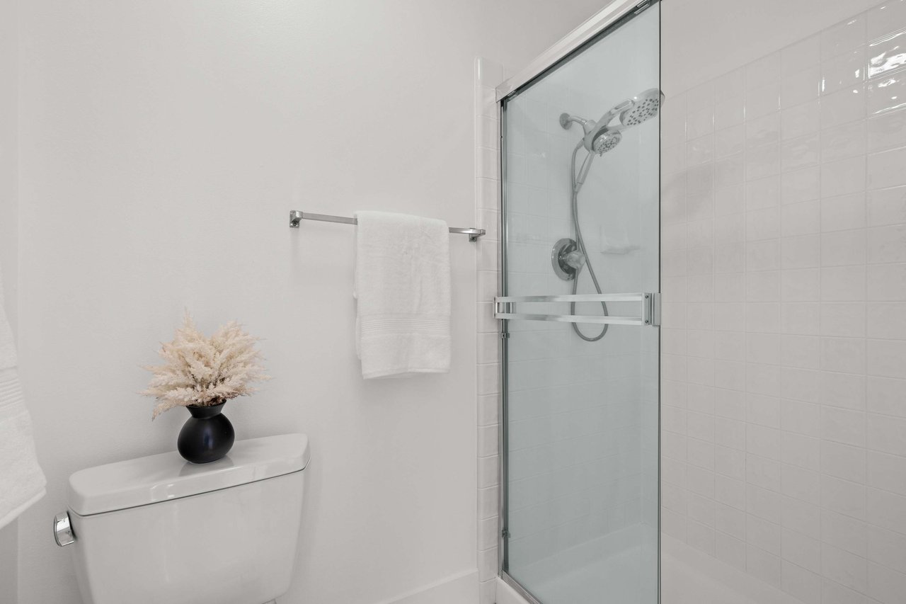 1003 Capitola WAY