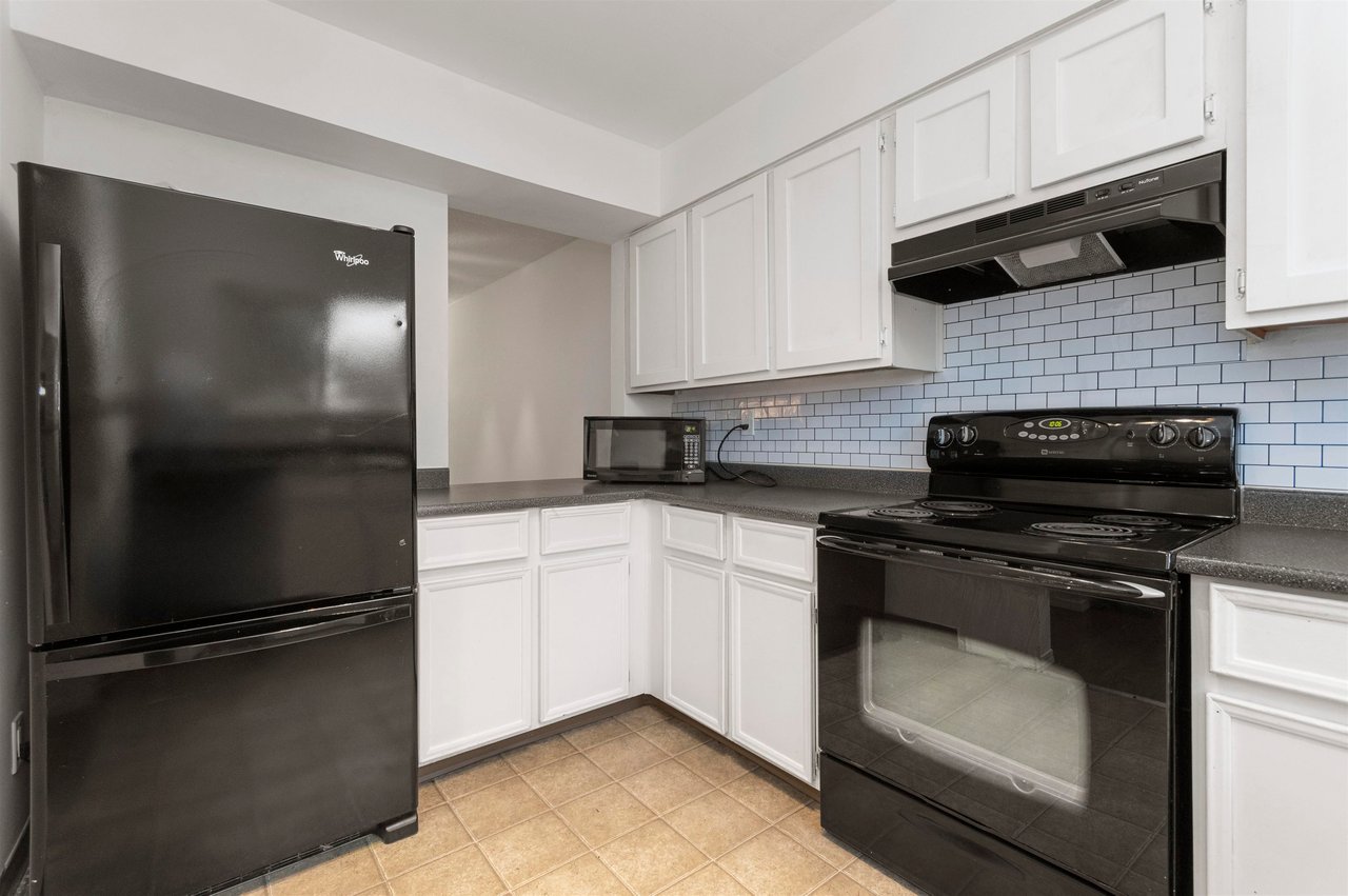 32378 Grebe Cres