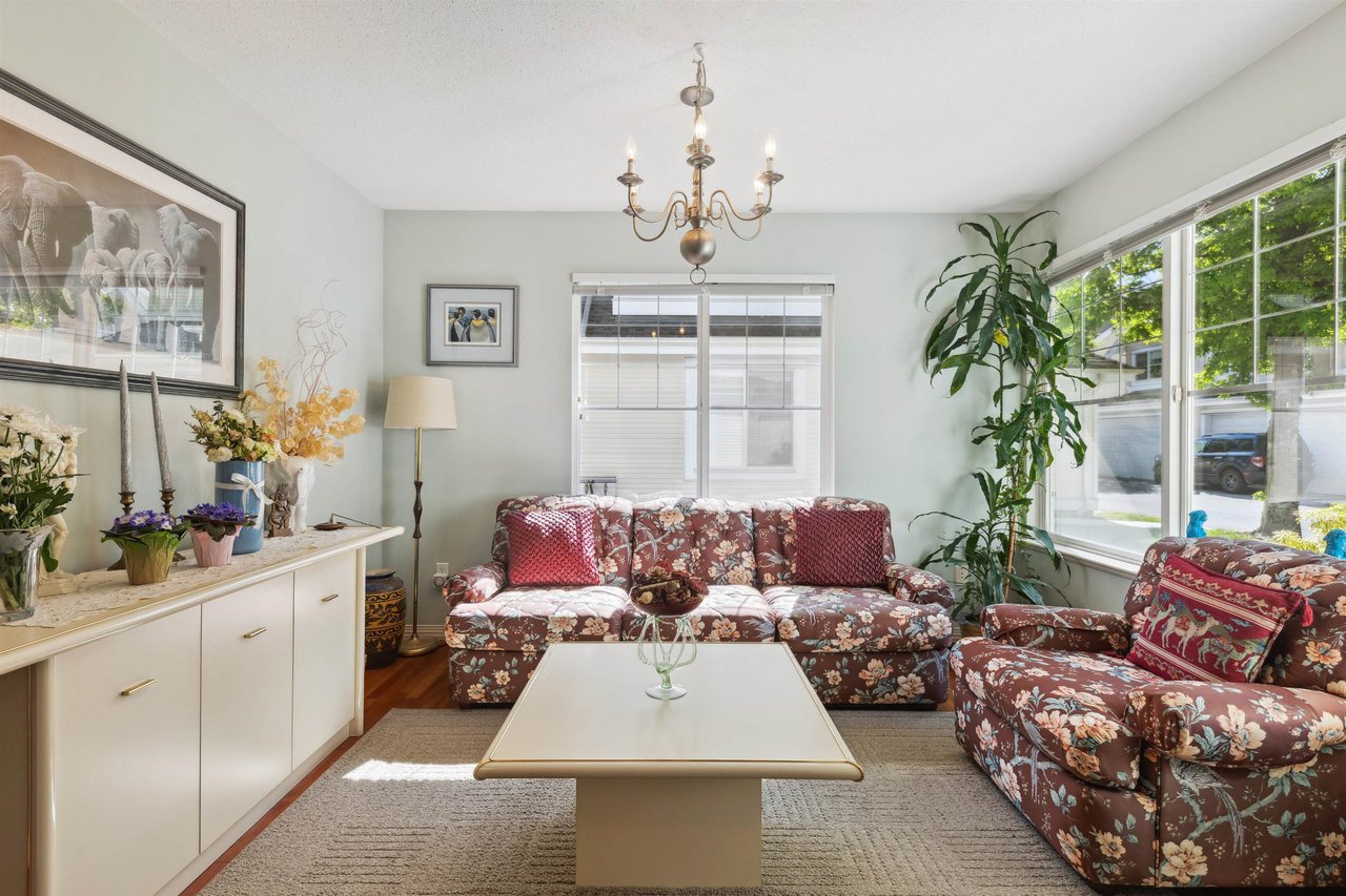 49-17097 64 Avenue, Surrey