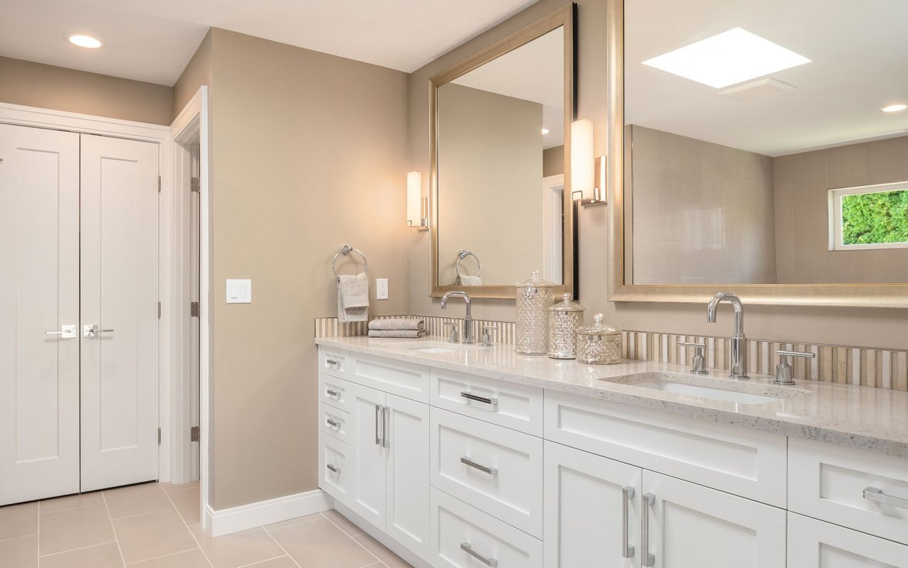 North Mercer Island Rebuild with Views