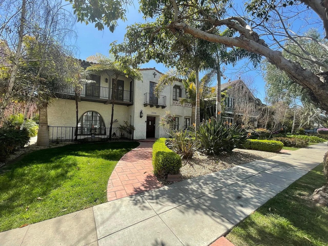 3220 E 2nd Street Unit A