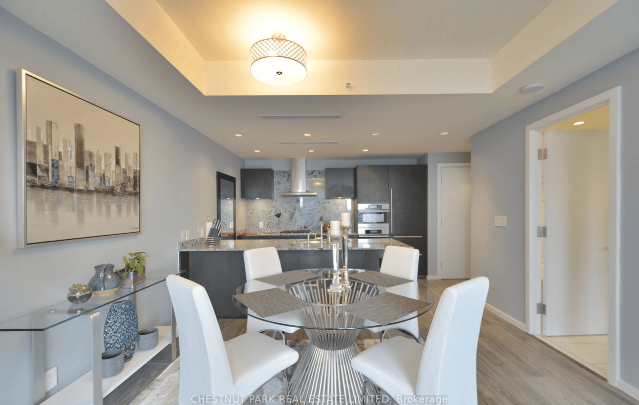 Suite 1904- 180 University Avenue