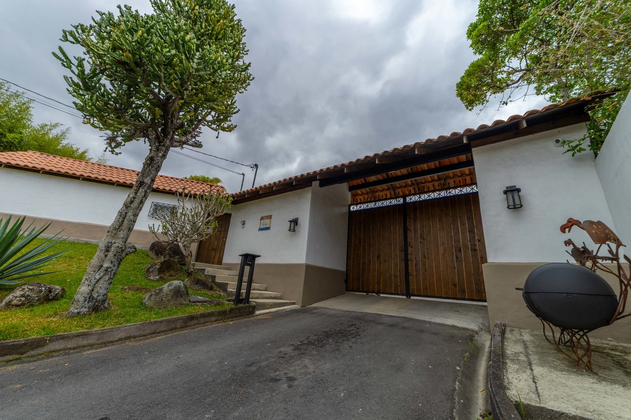 Private Gated Guest House Estate, Escazu, San Jose