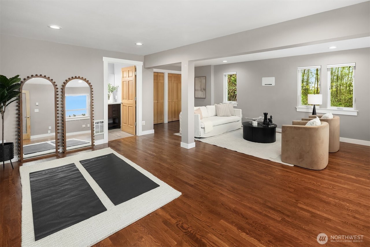 10612 MacArthur Lane, Mukilteo